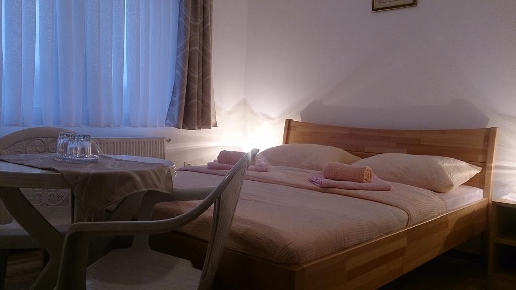 Apartman Marija Brajdic Rakovica Exterior foto