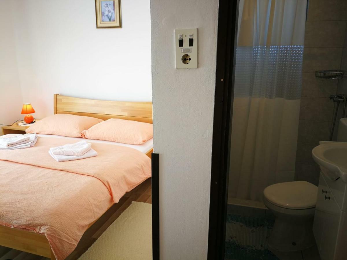 Apartman Marija Brajdic Rakovica Exterior foto
